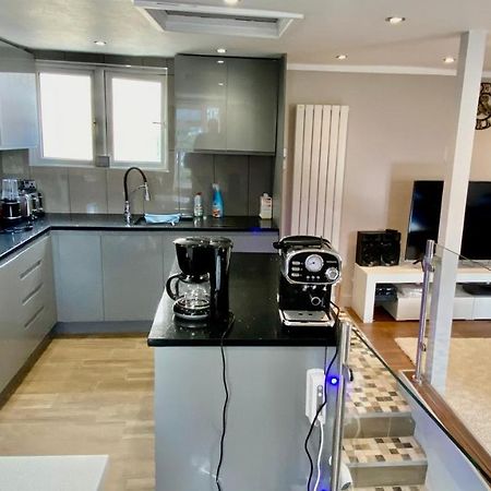 Modern Stylish Apartment At Brighton Station Exteriér fotografie